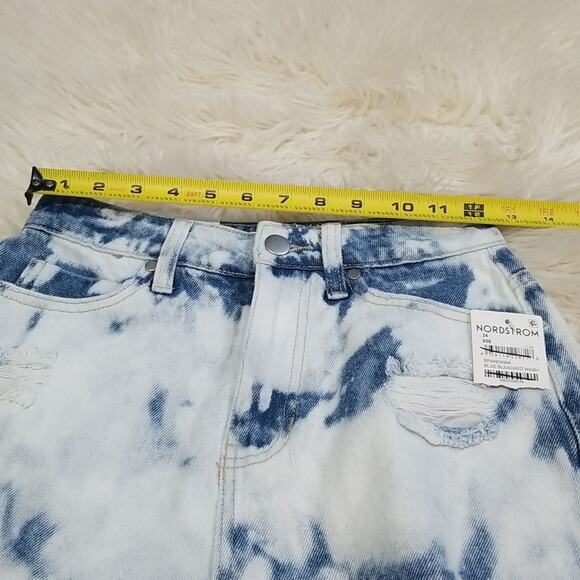 NWT BP. Destroyed High Rise Blue Bleach Dyed Jean Shorts Size 24" - Picture 9 of 11